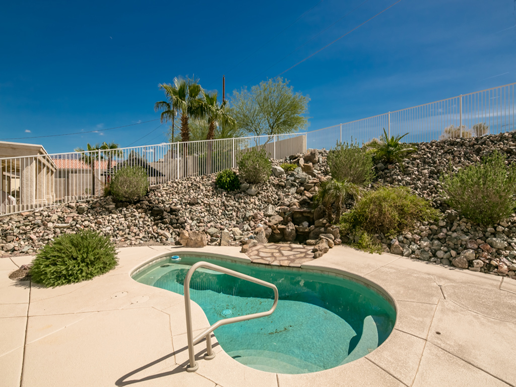 Lake Havasu Pool Homes for Sale: 1840 Cabana Dr