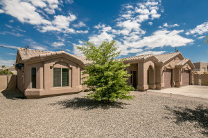 Lake Havasu Home on large lot