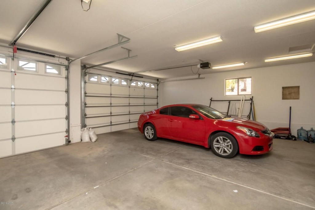 3 car garage havasu