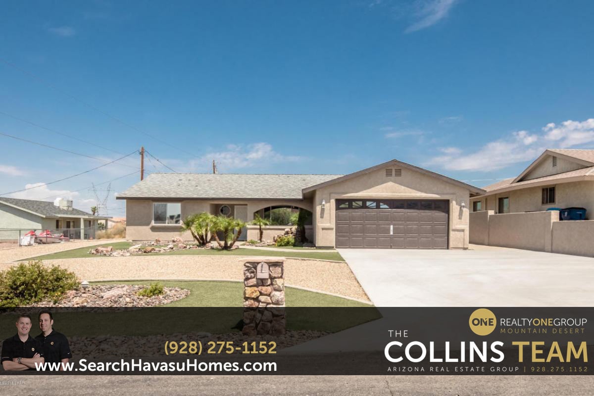 Landscaped Pool home in Lake Havasu