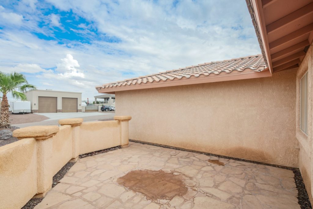 2940 Alibi Dr, Lake Havasu City - courtyard