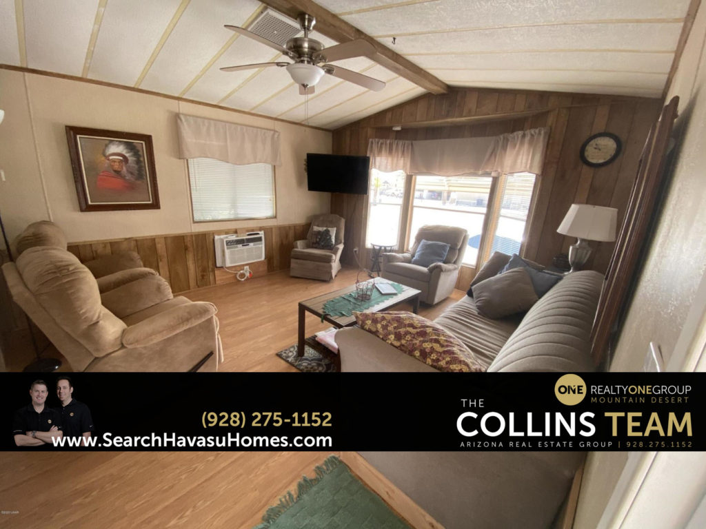 beachcomber estates living room